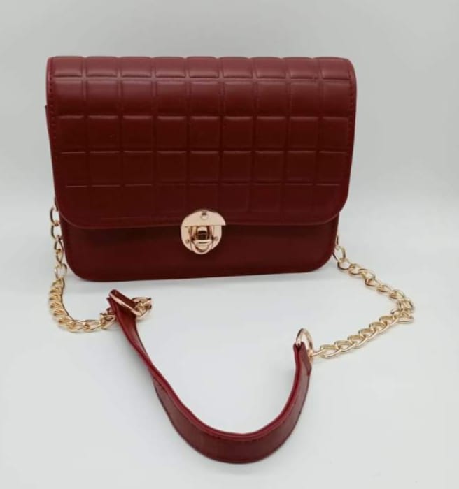 "Trendy Crossbody Bags for Ladies – Stylish, Comfortable, and Versatile"
