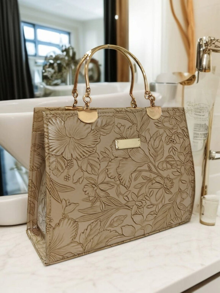 Elegant Handbags for Ladies – Sophisticated, Stylish & Timeless.