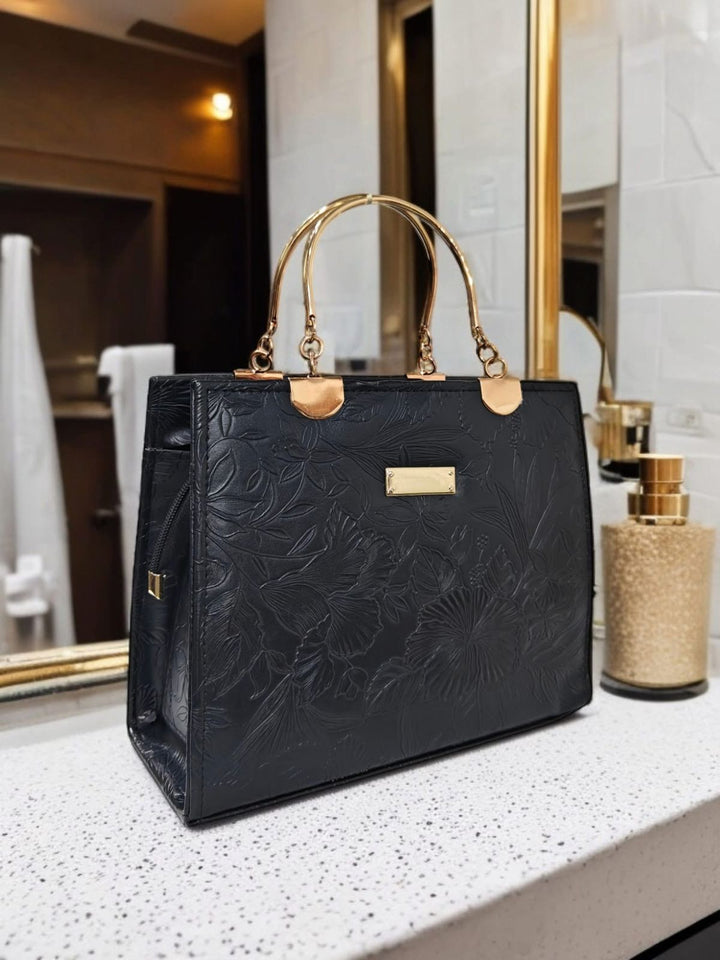 Elegant Handbags for Ladies – Sophisticated, Stylish & Timeless.
