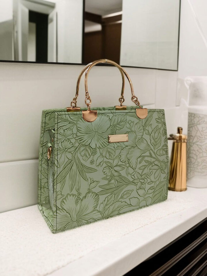 Elegant Handbags for Ladies – Sophisticated, Stylish & Timeless.