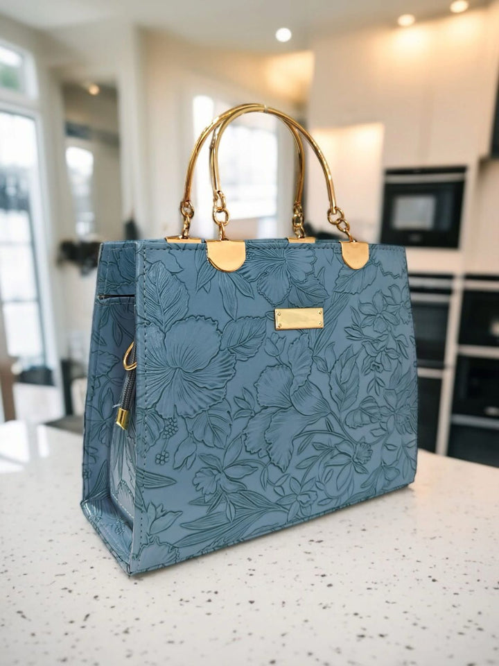 Elegant Handbags for Ladies – Sophisticated, Stylish & Timeless.